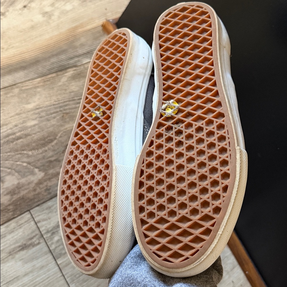 Vans Slip-On Skate Shoes – Gray‎ Suede | Men’s 6.5 / Women’s 8 - Picture 4 of 6